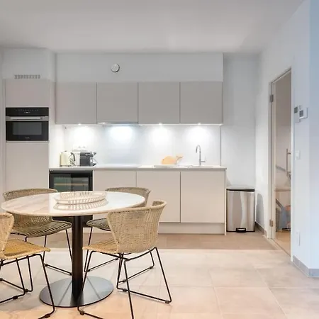 Daire Cozy 4-guest In Oostende